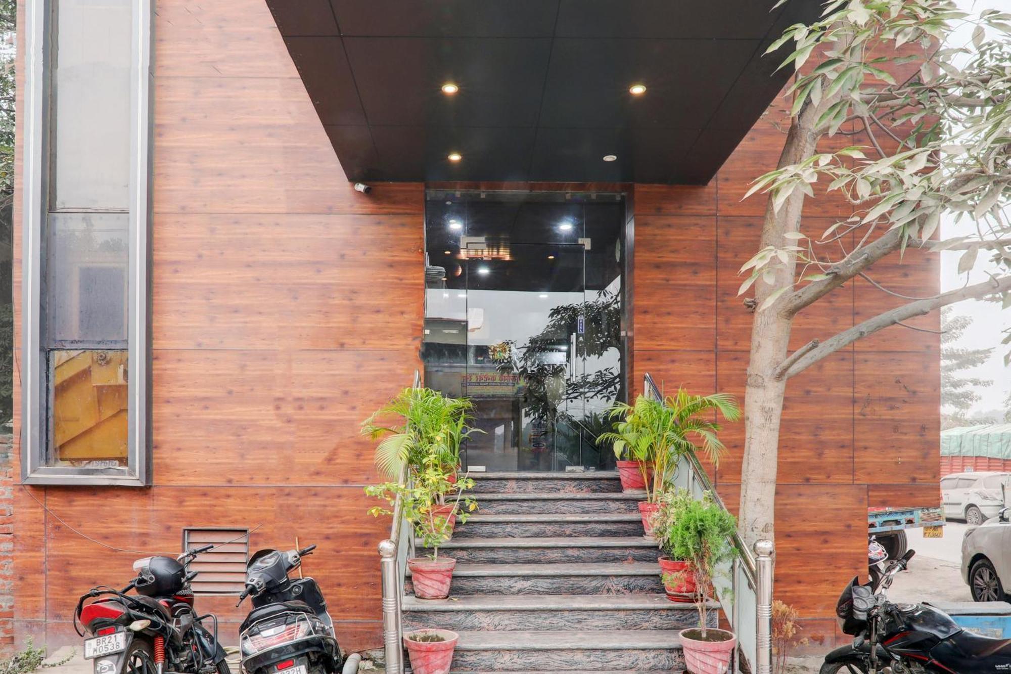 Hotel O Ss Palace Inn Lucknow Exterior foto